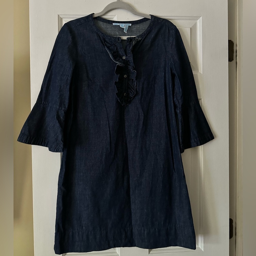 Draper James Chambray Ruffle Shift Denim dress. Size 6. - Picture 6 of 6